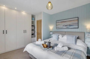 Turnstone Retreat - Parking